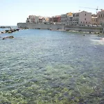Syracuseapartments Il Piave Di Siracusa Appartamento Per 6 Persone Vicino Ad Ortigia A 200M Dal Mare
